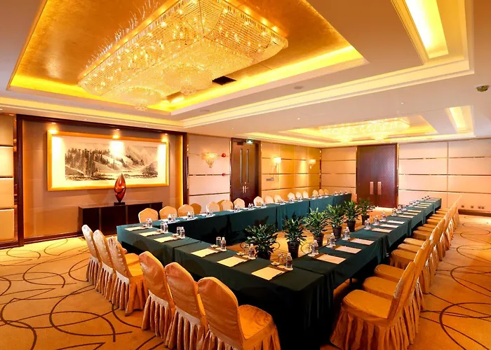 Royal International Hotel Shanghai - Pudong International Airport
